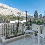 Bernard With Shared Pool *