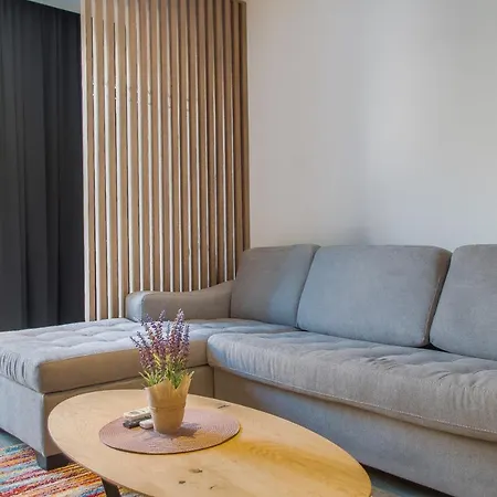 Apartmán Bernard With Shared Pool *