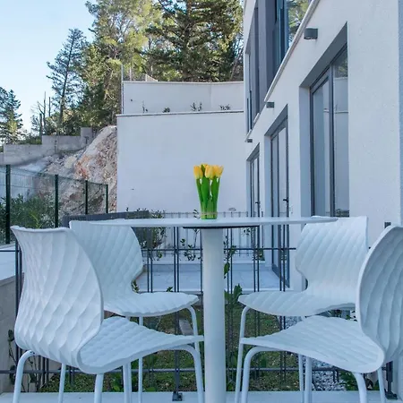 Apartment Bernard With Shared Pool *