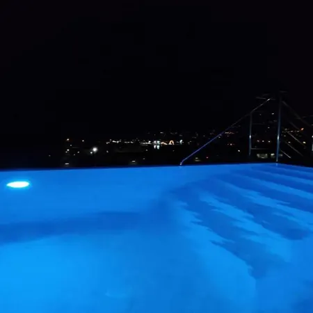 Bernard With Shared Pool * Makarska
