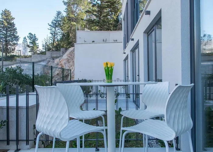 Apartmán Bernard With Shared Pool *